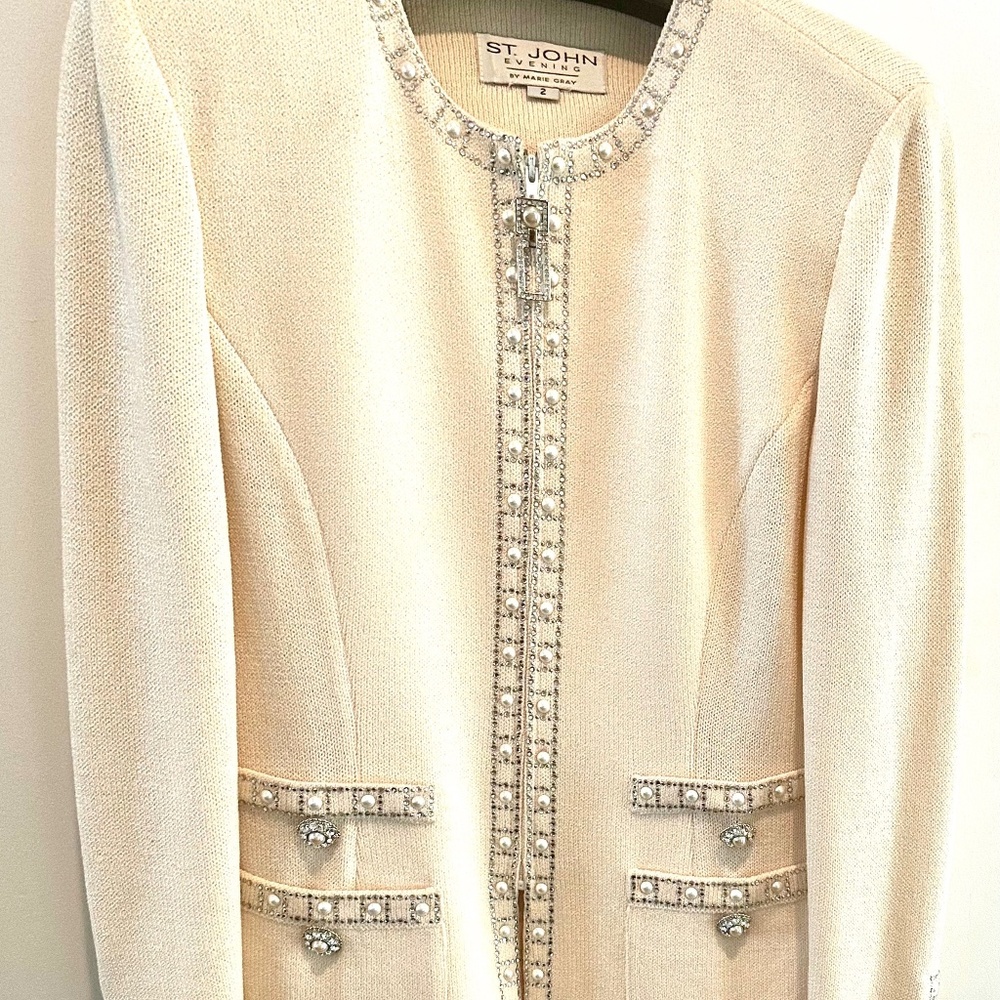 ST JOHN EVENING COLLECTION 2 piece embellished, cream jacket with skirt. Size 2